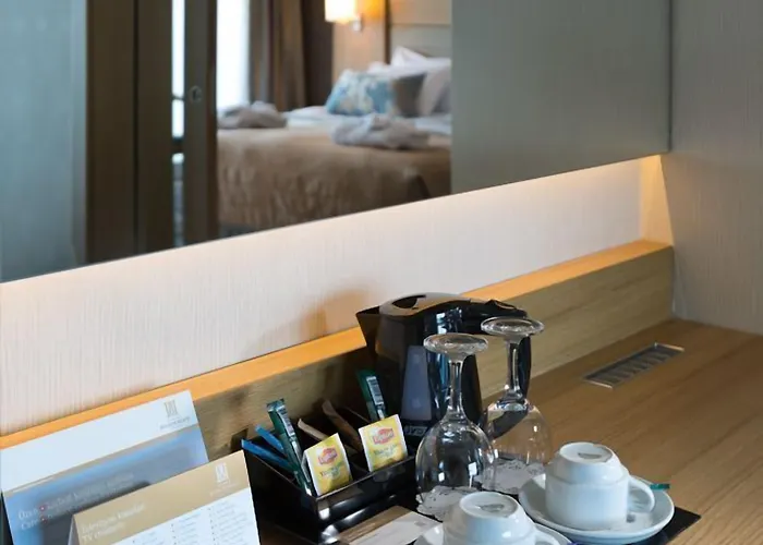 Boyalik & Hotel Çeşme