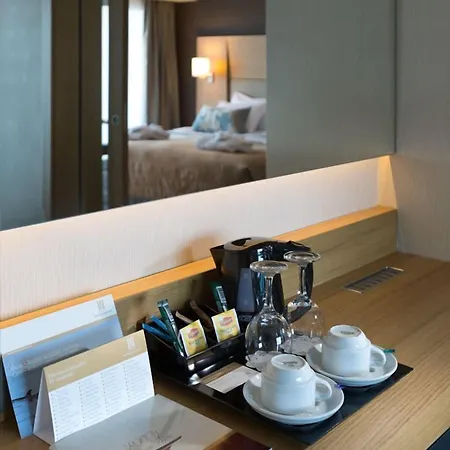 Boyalik & Hotel Çeşme