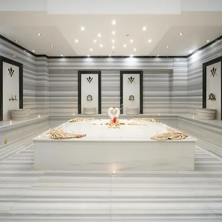 切什梅博亚利克海滩温泉酒店 酒店