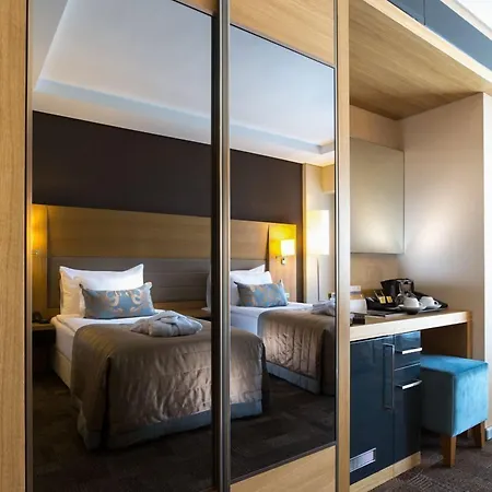 切什梅博亚利克海滩温泉酒店