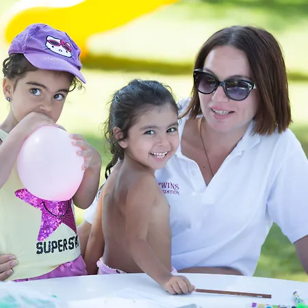 切什梅博亚利克海滩温泉酒店 5*