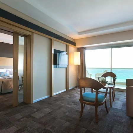 Boyalik & מלון Çeşme