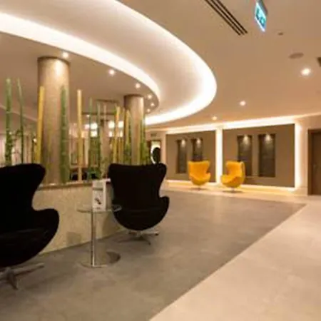 切什梅博亚利克海滩温泉酒店 5* Çeşme