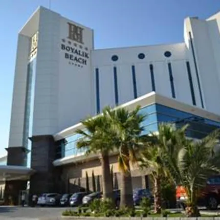 切什梅博亚利克海滩温泉酒店 酒店