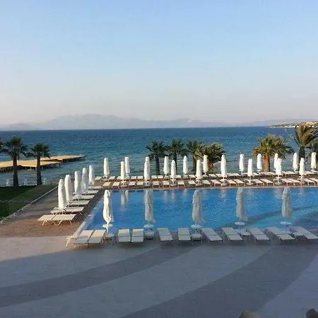 Boyalik & 5* Çeşme