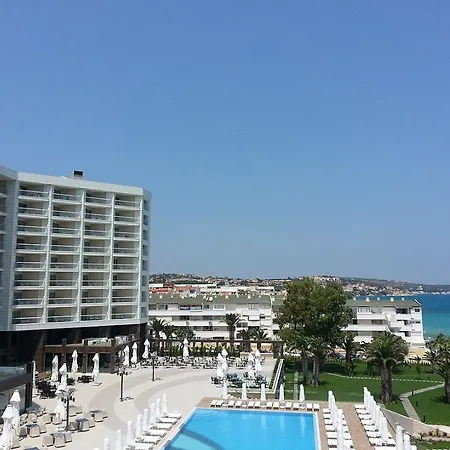 Boyalik & Hotel Çeşme